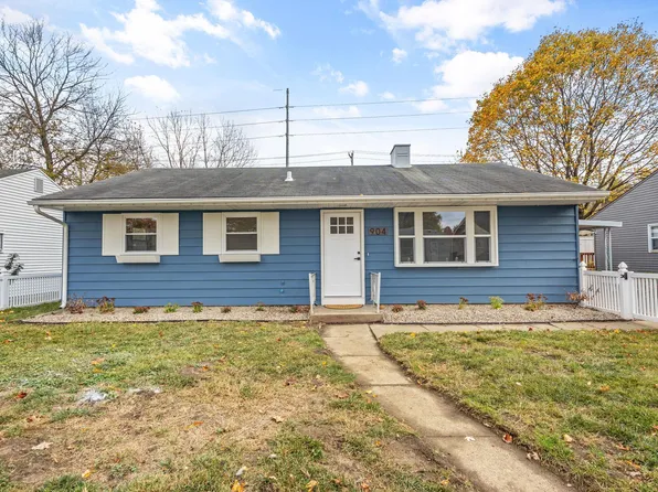 904 Pemberton Dr, Fort Wayne, IN 46805