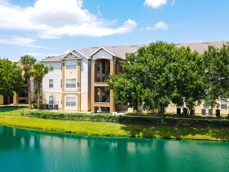Palmetto Trace Apartments — Photo 5