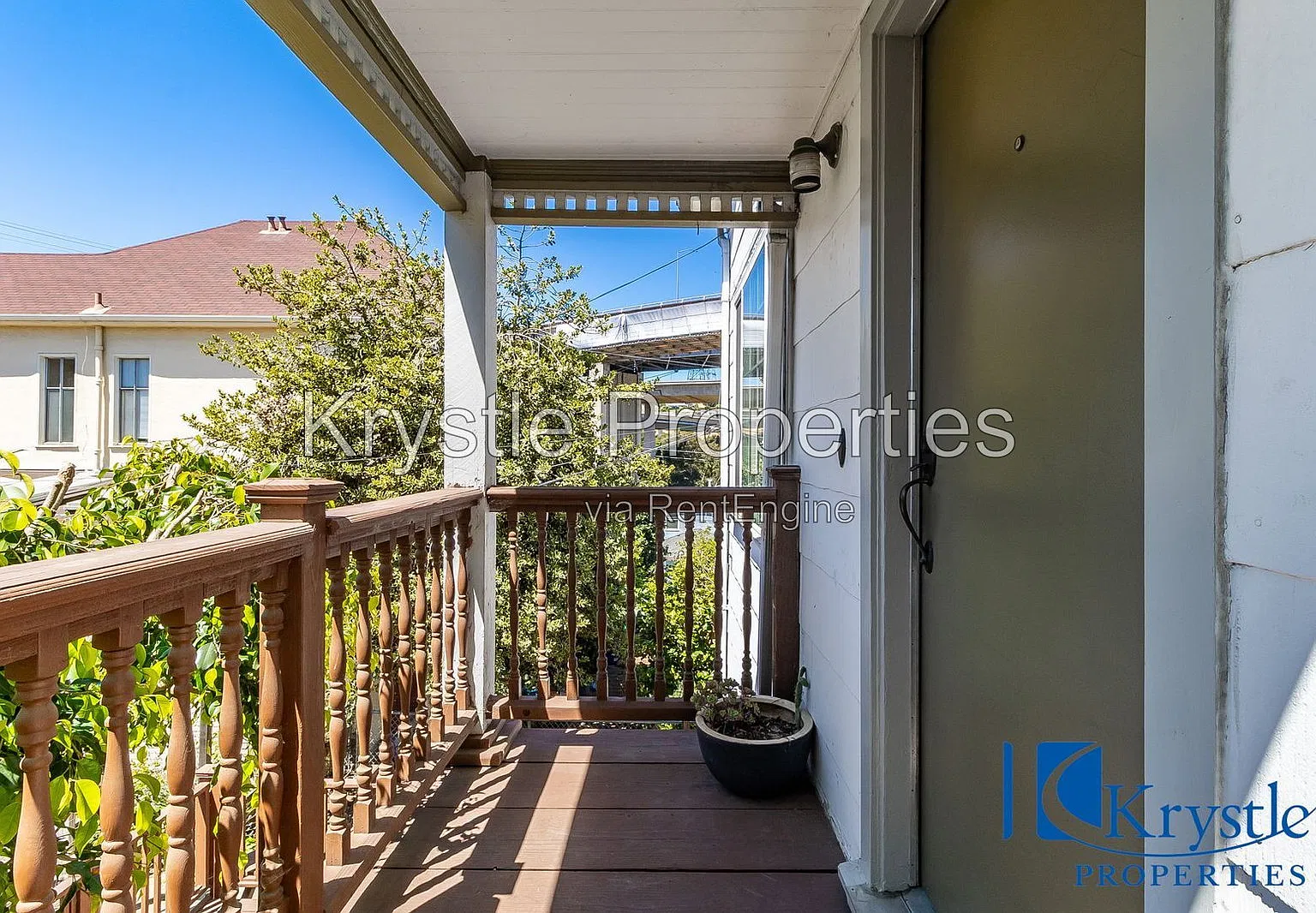 2 bed, 1.0 bath, 1050 sqft, $2,300 — Photo 3