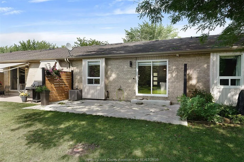 2 bed, $2,600 — Photo 4