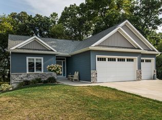 35 Tyrol Ln SE, Rochester, MN 55904