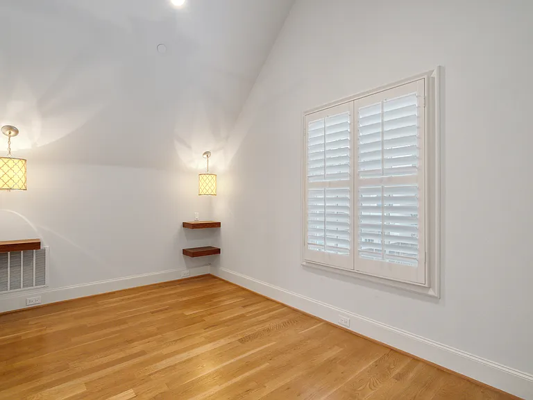 4561 Bordeaux Ave — Photo 23