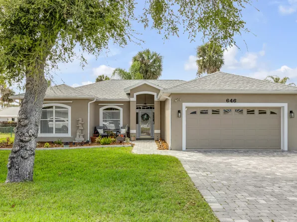 646 S Pine St, New Smyrna Beach, FL 32169