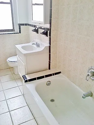Rented by Bohemia Realty Group | media 20