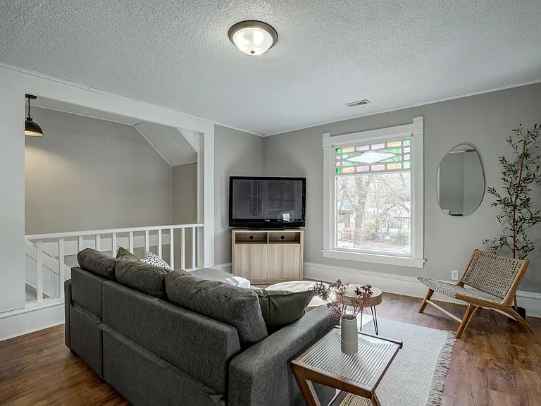 1505 Main St NE #2 — Photo 2