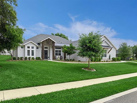 2nd image of 221 Two Lakes Ln