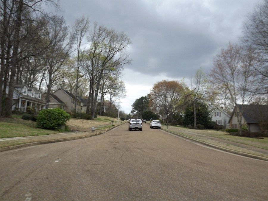 2nd image of 2496 Oak Trail Dr