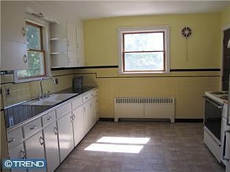 4th image of 3038 Palermo Ave