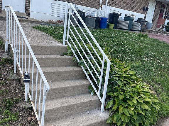 4th image of 8814 Cottage St Floor 1