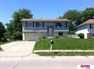 6122 S 142nd St, Omaha, NE 68137