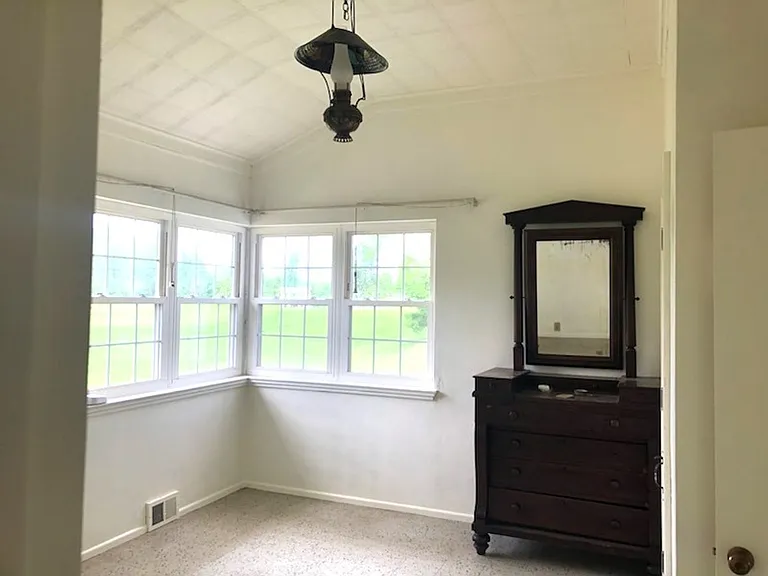 17311 Winfield Rd — Photo 12