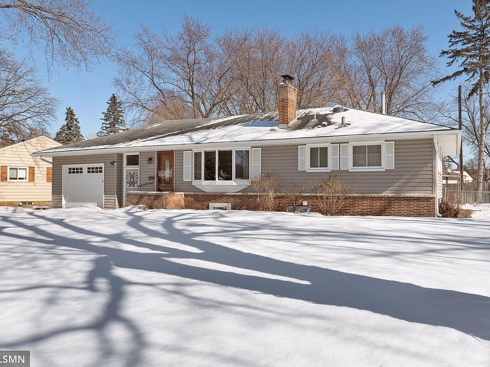 1st image of 3616 Admiral Ln N