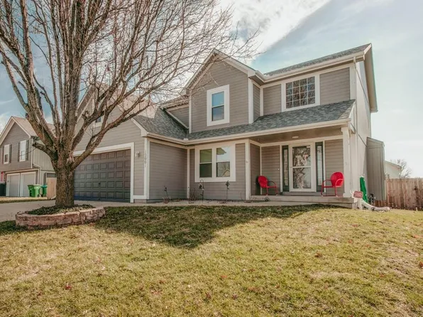 12001 E 213th Ter, Peculiar, MO 64078