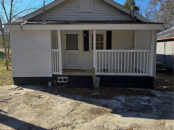 2nd image of 411 12th Ave S