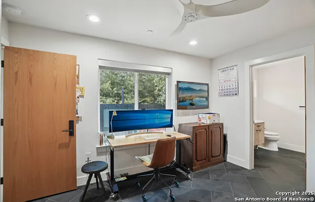 310 Clay St #11 — Photo 34