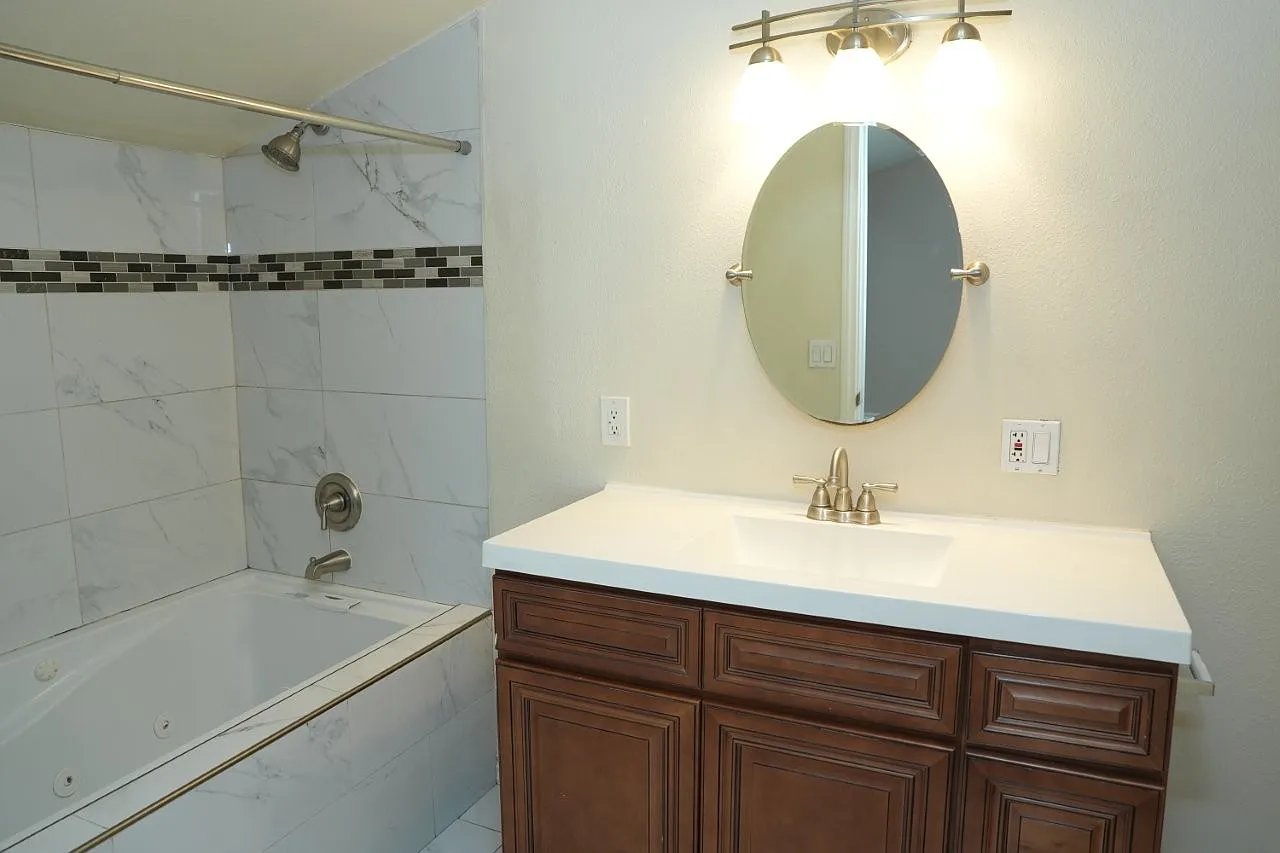 3 bed, 1584 sqft, $3,450 — Photo 4