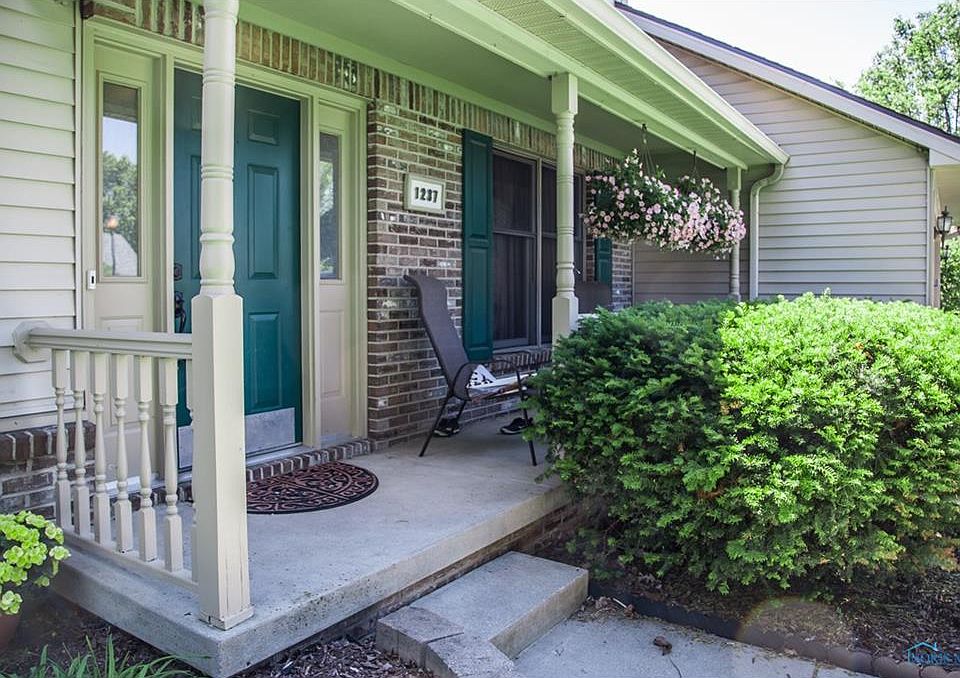 1st image of 1237 Grassy Ln