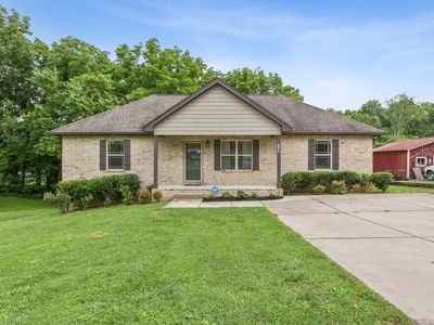 1162 W College St, Greenbrier, TN, 37073