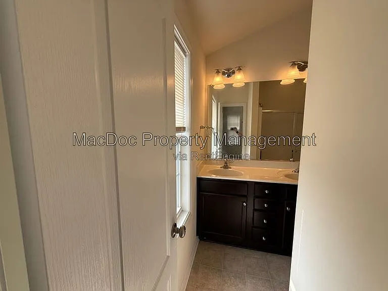 17267 Library Blvd — Photo 37