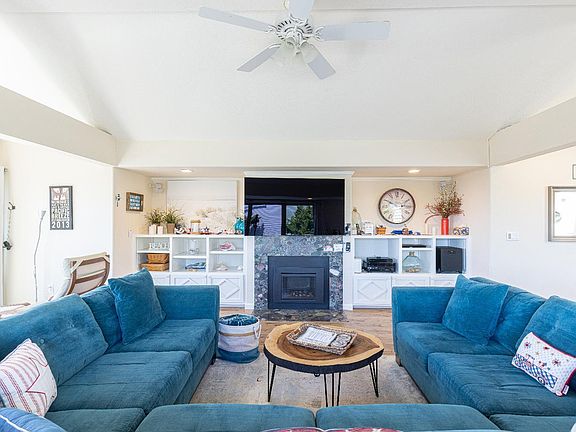 5th image of 221 Condor Court