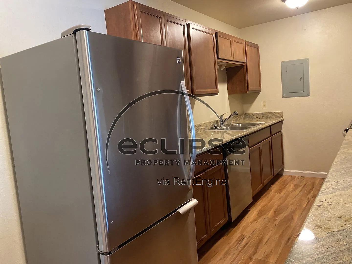 2 bed, 1.0 bath, 980 sqft, $1,150 — Photo 4