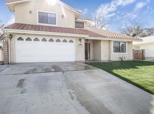 13279 Country Club Dr, Victorville, CA 92395