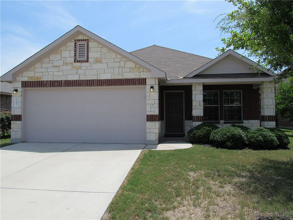 1st image of 107 S Creek Bend Dr