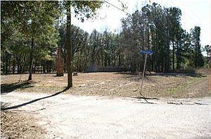 4th image of 4083 Highway