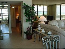 4th image of 440 Seaview Ct APT 411