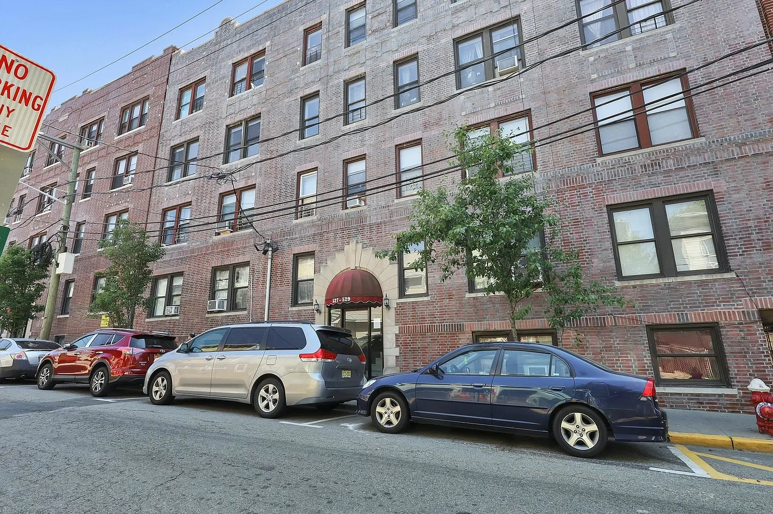 527-529 34th St #A6 photo 1
