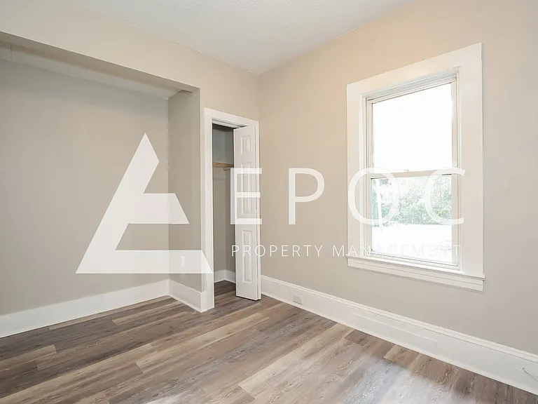 1010 Gordon St — Photo 7