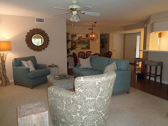 4th image of 815 Montrose Dr