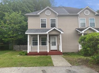 122 Oak Park Ter, Wappingers Falls, NY 12590