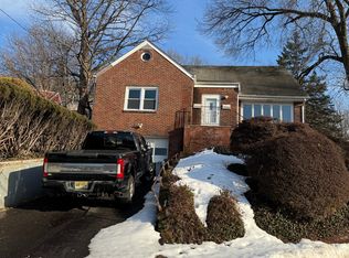 639 Oakdene Ave, Ridgefield, NJ 07657