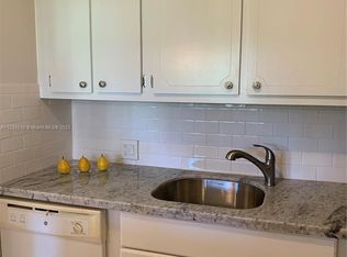 93 Suffolk Dr #C, Boca Raton, FL 33434