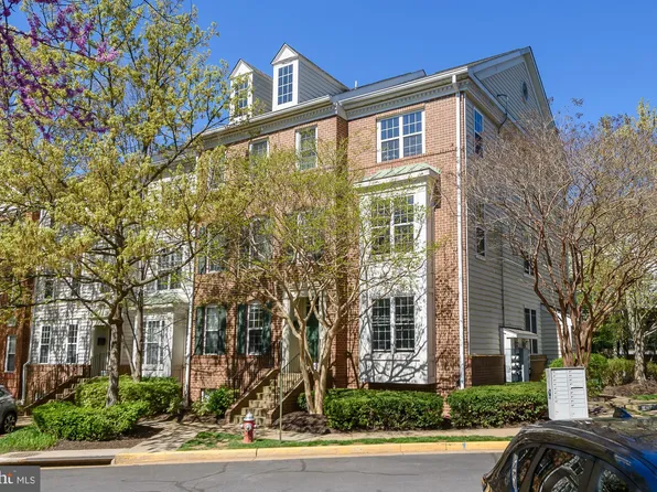 1547 Northern Neck Dr APT 202, Vienna, VA 22182