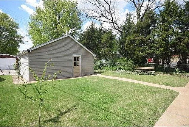 3323 Watson Rd #A — Photo 12