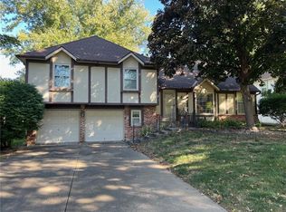 11608 W 101st St, Overland Park, KS 66214