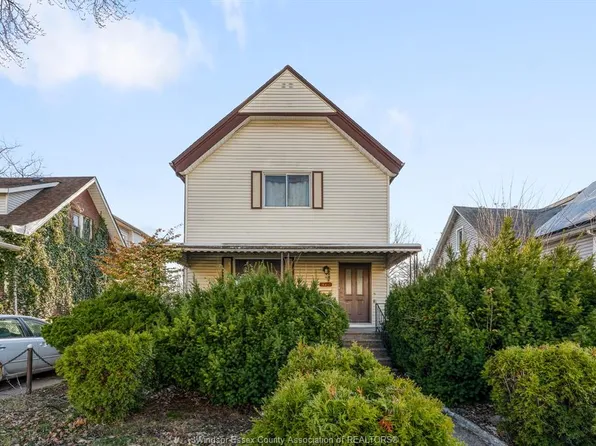 497 Caron Ave, Windsor, ON N9A 5B5
