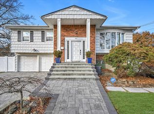 1841 Stanley Dr, Merrick, NY 11566