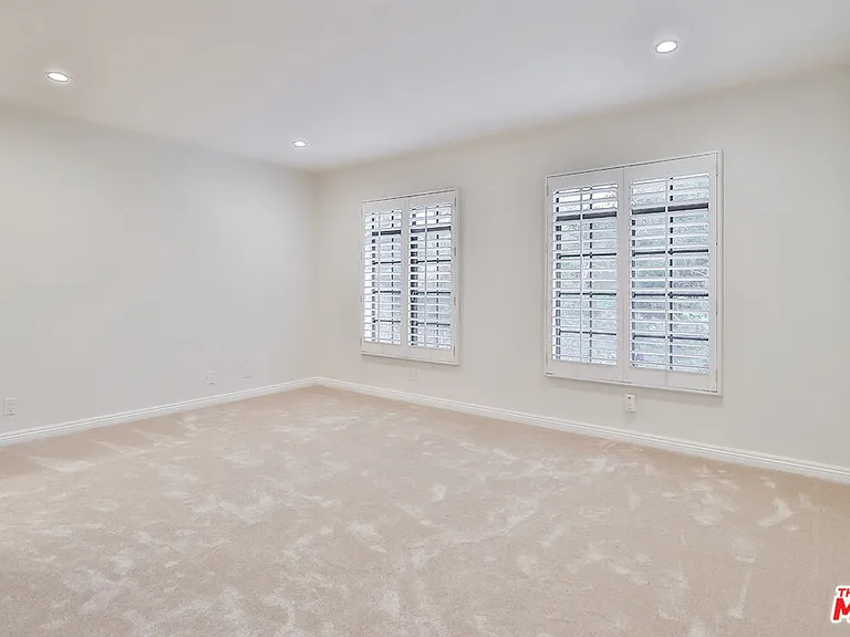 1030 Brooklawn Dr — Photo 24