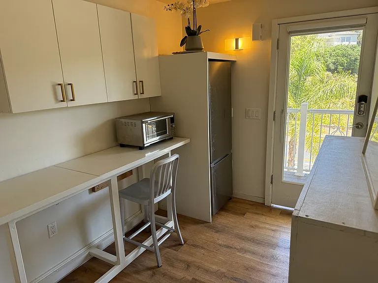 469 Levering Ave #LM — Photo 6