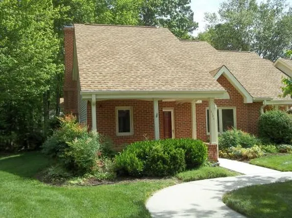 3124 Lake Village Dr, Richmond, VA 23235