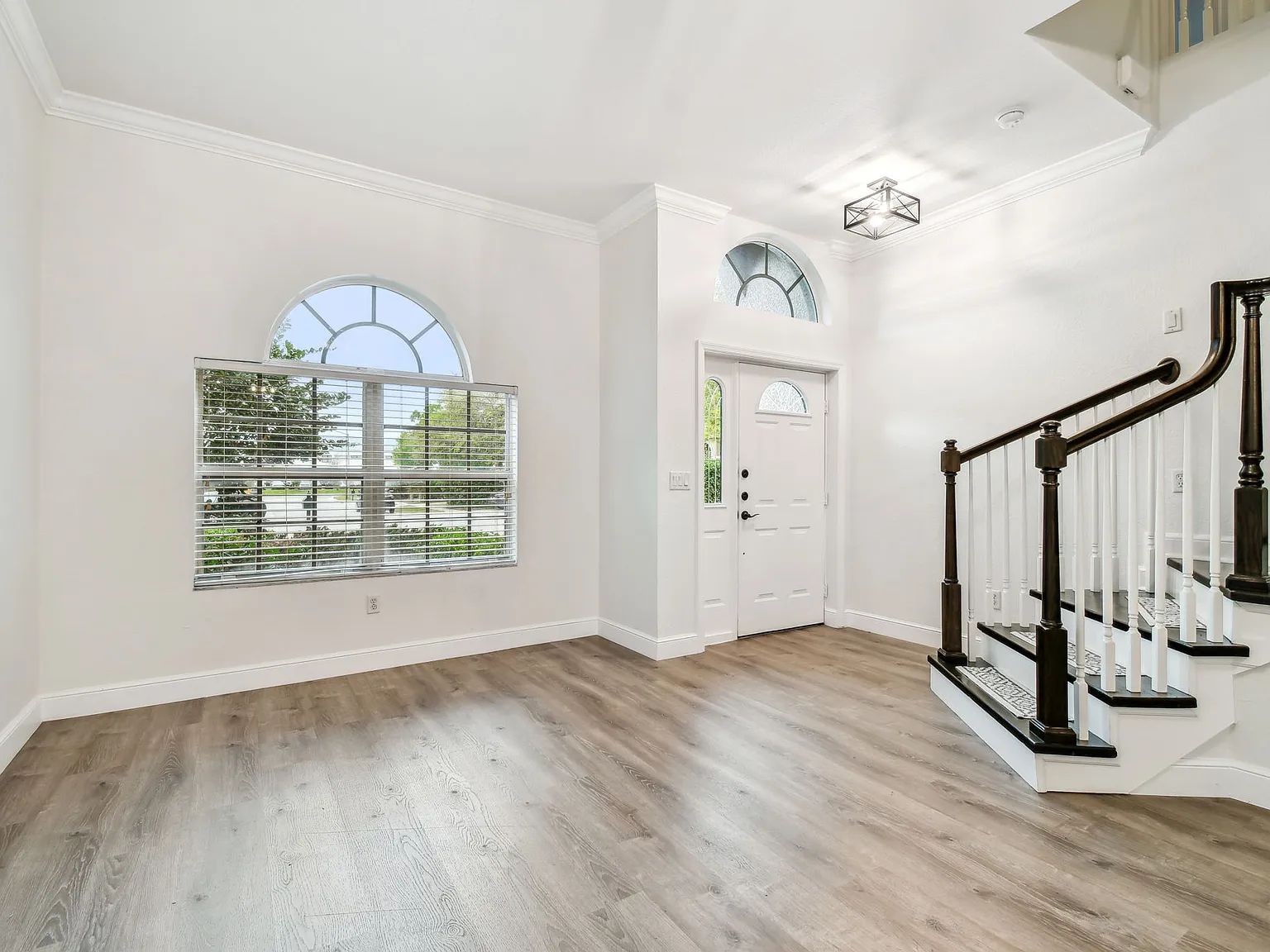 3026 Charolais Ct — Photo 4