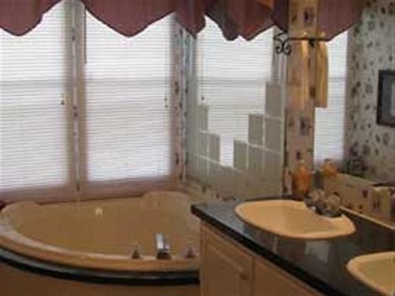 Home for Sale in Decatur, TN $99,900