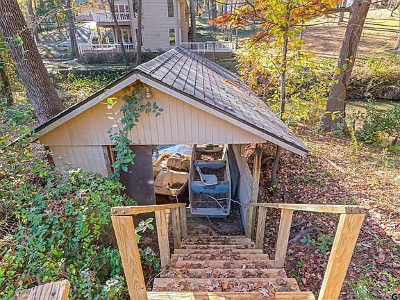 5th image of 1444 Tanglewood Dr W