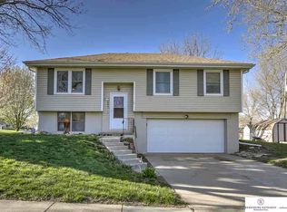 2632 Larsen Dr, Blair, NE 68008