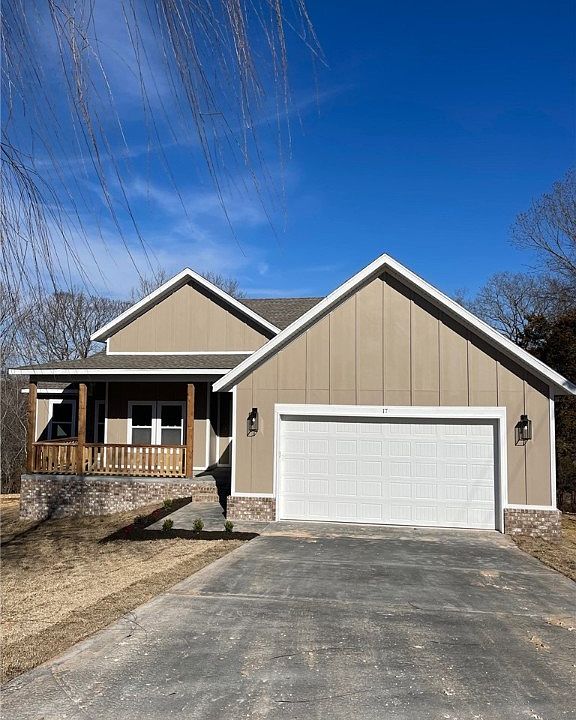 1st image of 17 Hastings Ln