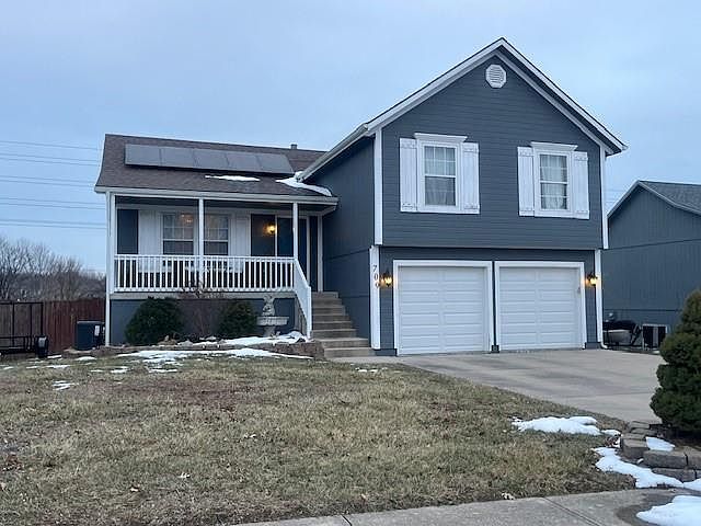 1st image of 709 Derby St