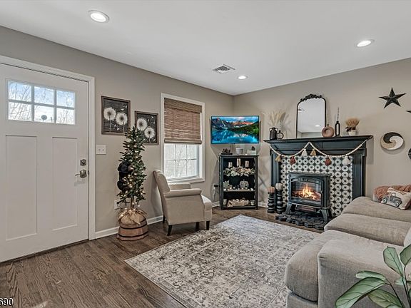 5th image of 58 Brooklyn Rd